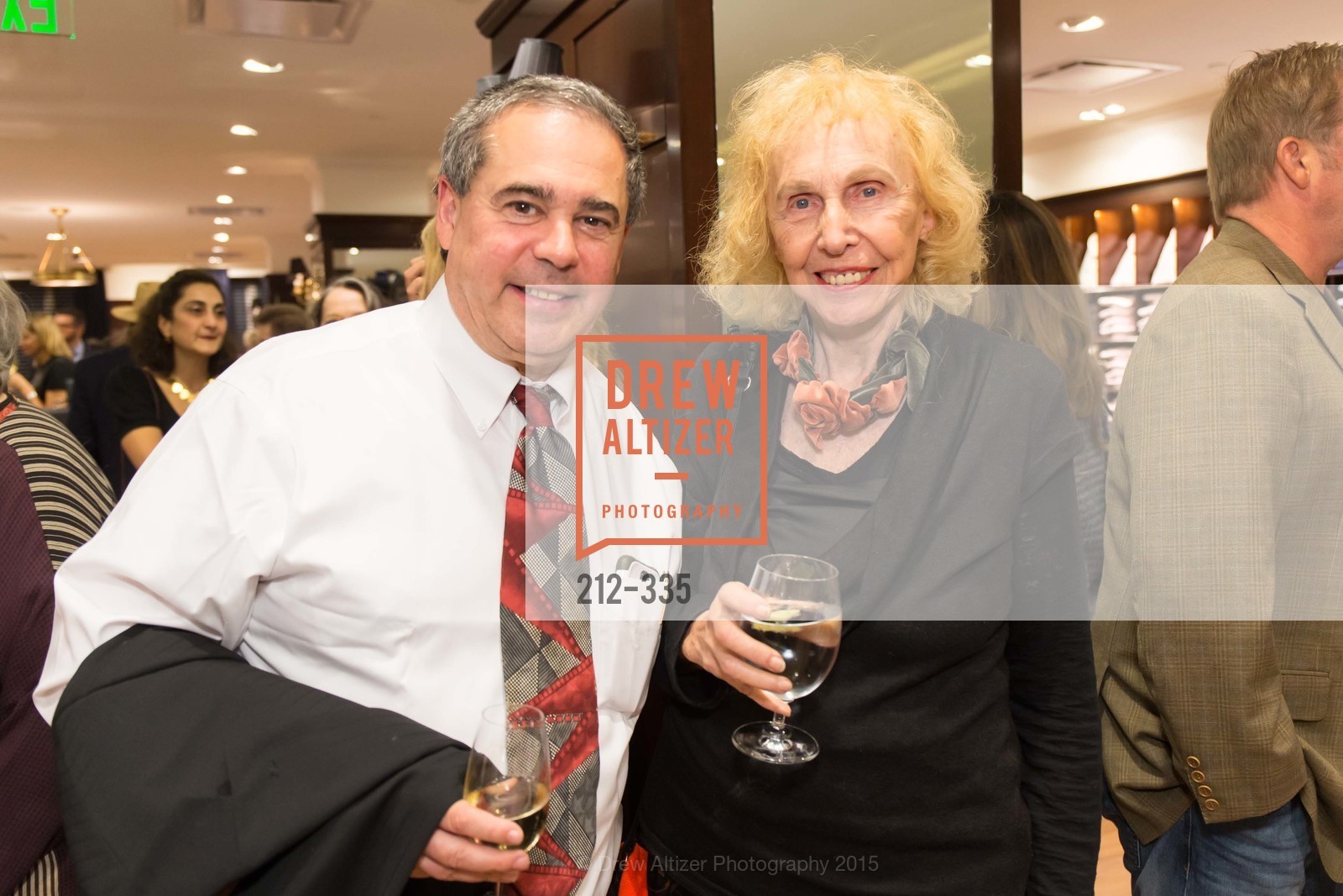 Glenn Toth, Gretta Gordon, Gucci & Vogue Dinner, Brooks Brothers. Brooks Brothers, . 240 Post St, October 1st, 2015, Photo #212-335 Glenn Toth, Gretta Gordon, Photo #212-335