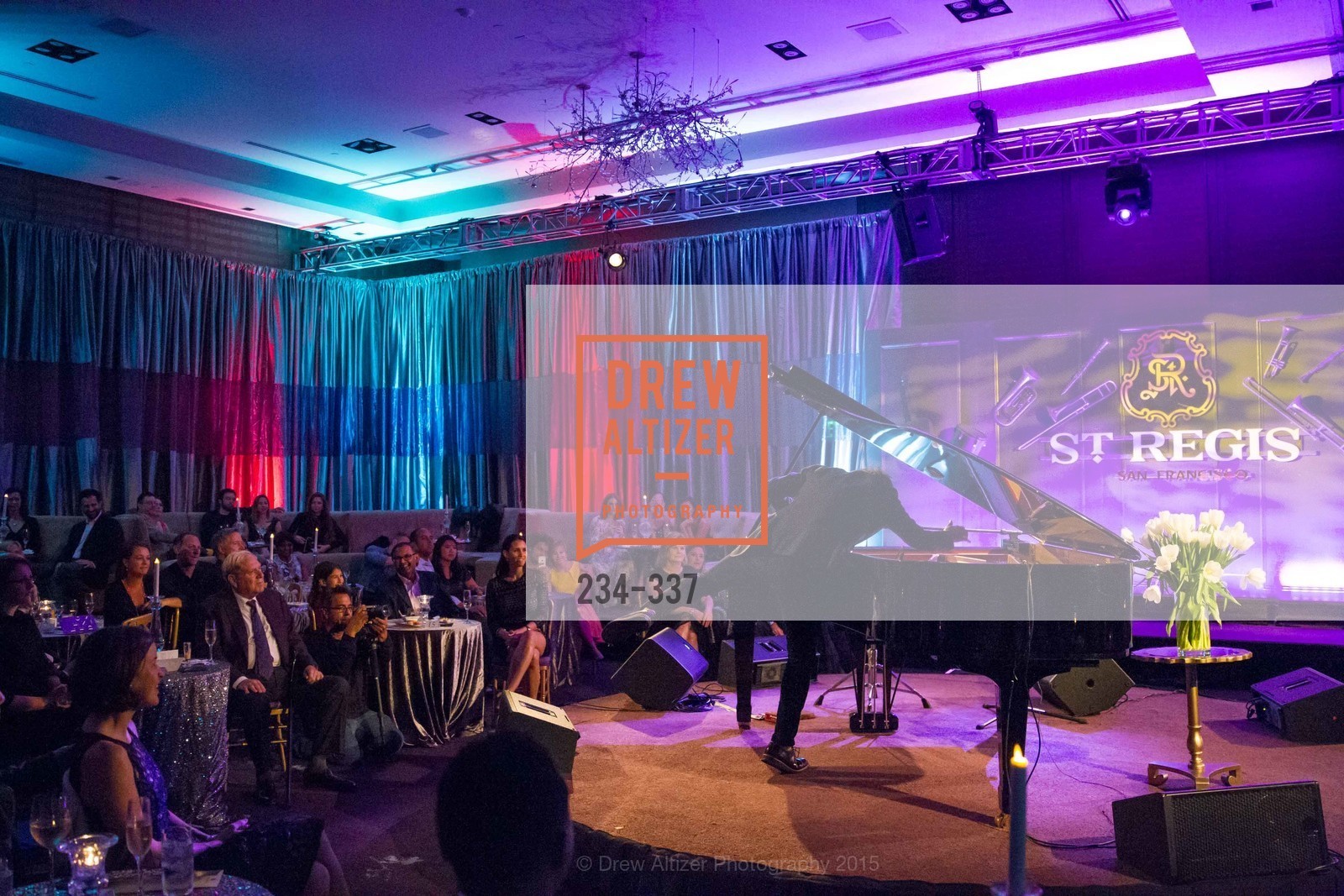 Jamie Cullum, Gucci & Vogue Dinner, St. Regis. St. Regis, October 2nd, 2015, Photo #234-337 Jamie Cullum, Photo #234-337