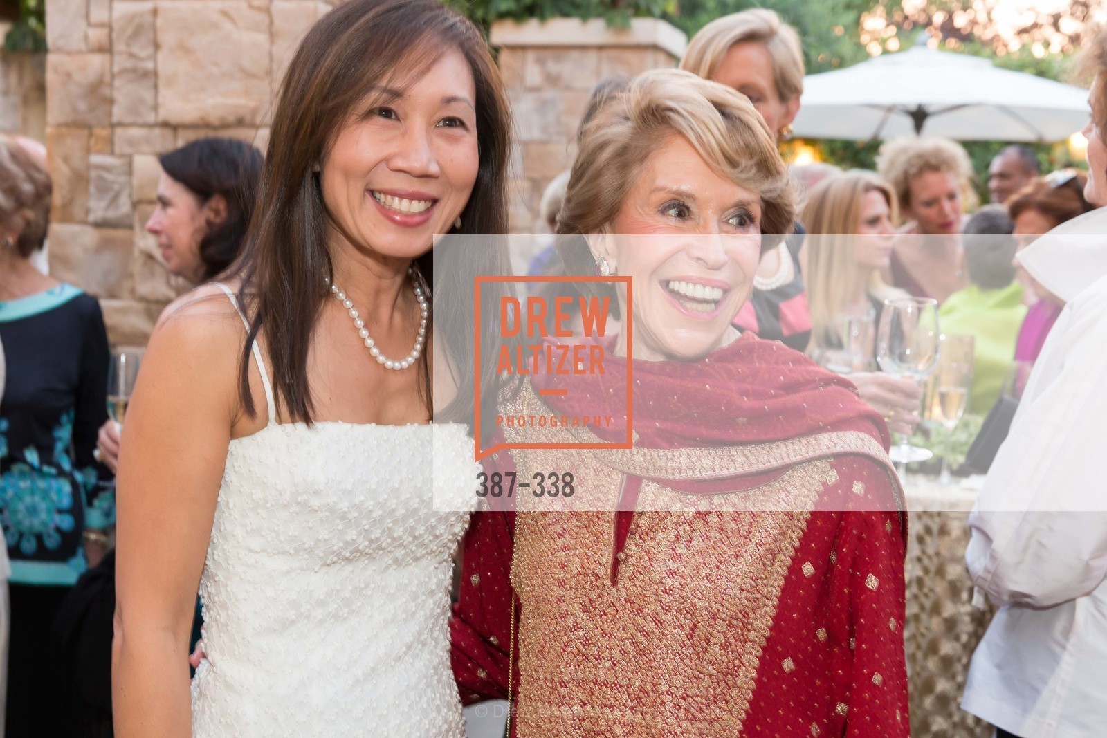 Alice Chiang, Joan Weill, Weill Hall 2015 Season Opening Gala At Sonoma State University, Sonoma State Green Music Center, Weill Hall. Sonoma State Green Music Center, Weill Hall. 1801 E Cotati Ave, October 3rd, 2015, Photo #387-338 Alice Chiang, Joan Weill, Photo #387-338