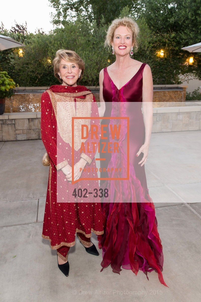 Joan Weill, Sharnon Winslow, Weill Hall 2015 Season Opening Gala At Sonoma State University, Sonoma State Green Music Center, Weill Hall. Sonoma State Green Music Center, Weill Hall. 1801 E Cotati Ave, October 3rd, 2015, Photo #402-338 Joan Weill, Sharnon Winslow, Photo #402-338