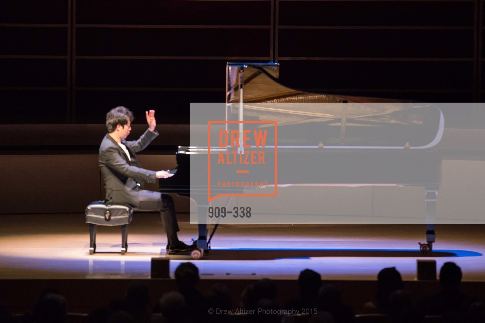 Lang Lang, Weill Hall 2015 Season Opening Gala At Sonoma State University, Sonoma State Green Music Center, Weill Hall. Sonoma State Green Music Center, Weill Hall. 1801 E Cotati Ave, October 3rd, 2015, Photo #909-338 Lang Lang, Photo #909-338