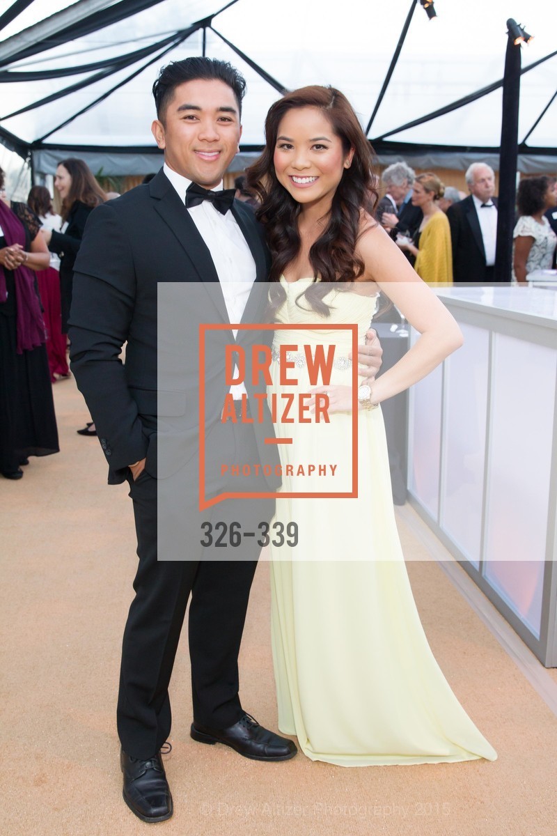 Howard Santos, Michelle Dow, University of San Francisco Alumni Awards Gala 2015, University of San Francisco. University of San Francisco, October 2nd, 2015, Photo #326-339 Howard Santos, Michelle Dow, Photo #326-339
