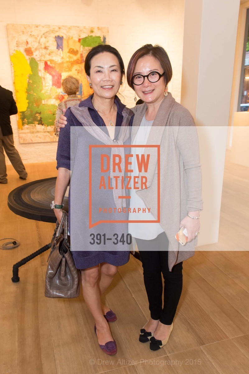 Xiaojun Lee, Grace Shen, Gucci & Vogue Dinner, Hedge Gallery. Hedge Gallery, October 2nd, 2015, Photo #391-340 Xiaojun Lee, Grace Shen, Photo #391-340