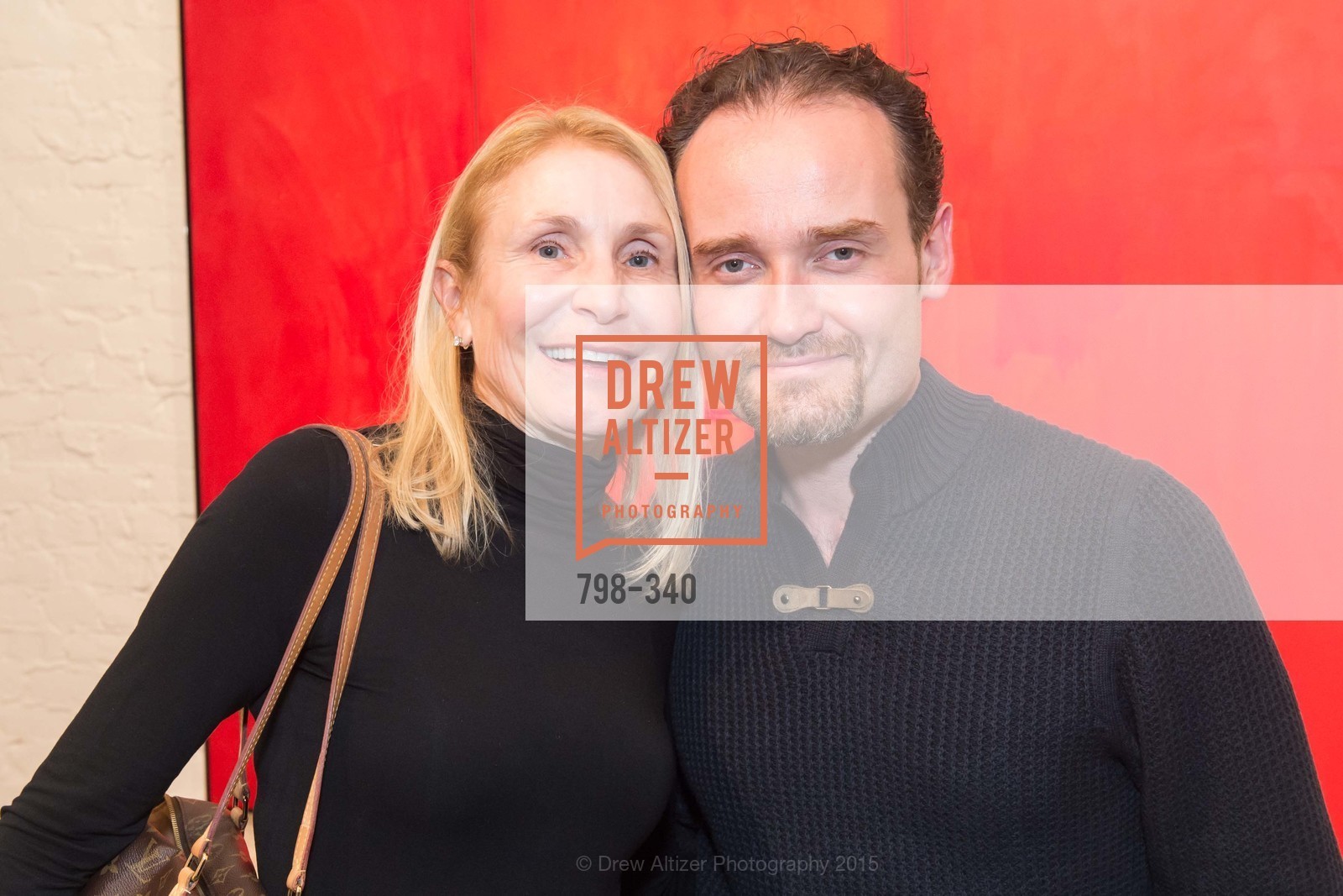 Lizanne Suter, Ben Suter, Gucci & Vogue Dinner, Hedge Gallery. Hedge Gallery, October 2nd, 2015, Photo #798-340 Lizanne Suter, Ben Suter, Photo #798-340