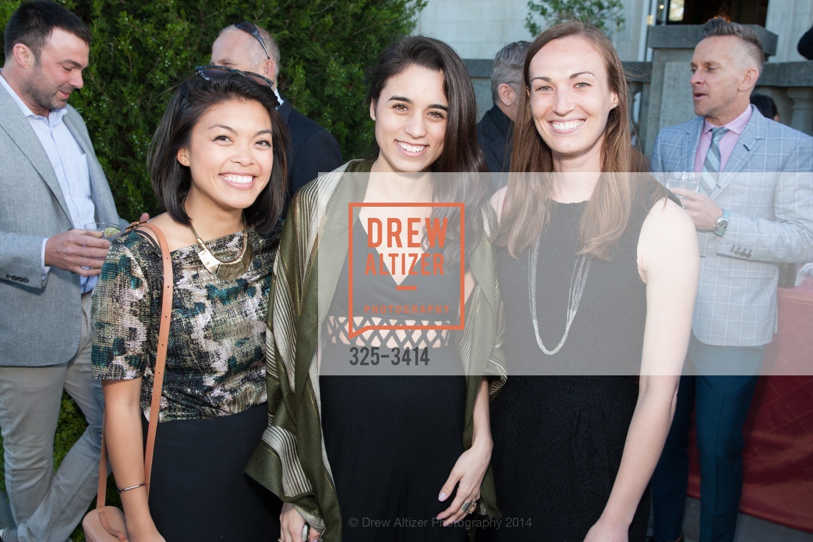 Larissa Esmilla, Gabrielle Barnard, Rachel Cink, JULIA MORGAN AWARDS, ICAA Northern California, US, June 12th, 2014, Photo #325-3414 Larissa Esmilla, Gabrielle Barnard, Rachel Cink, Photo #325-3414