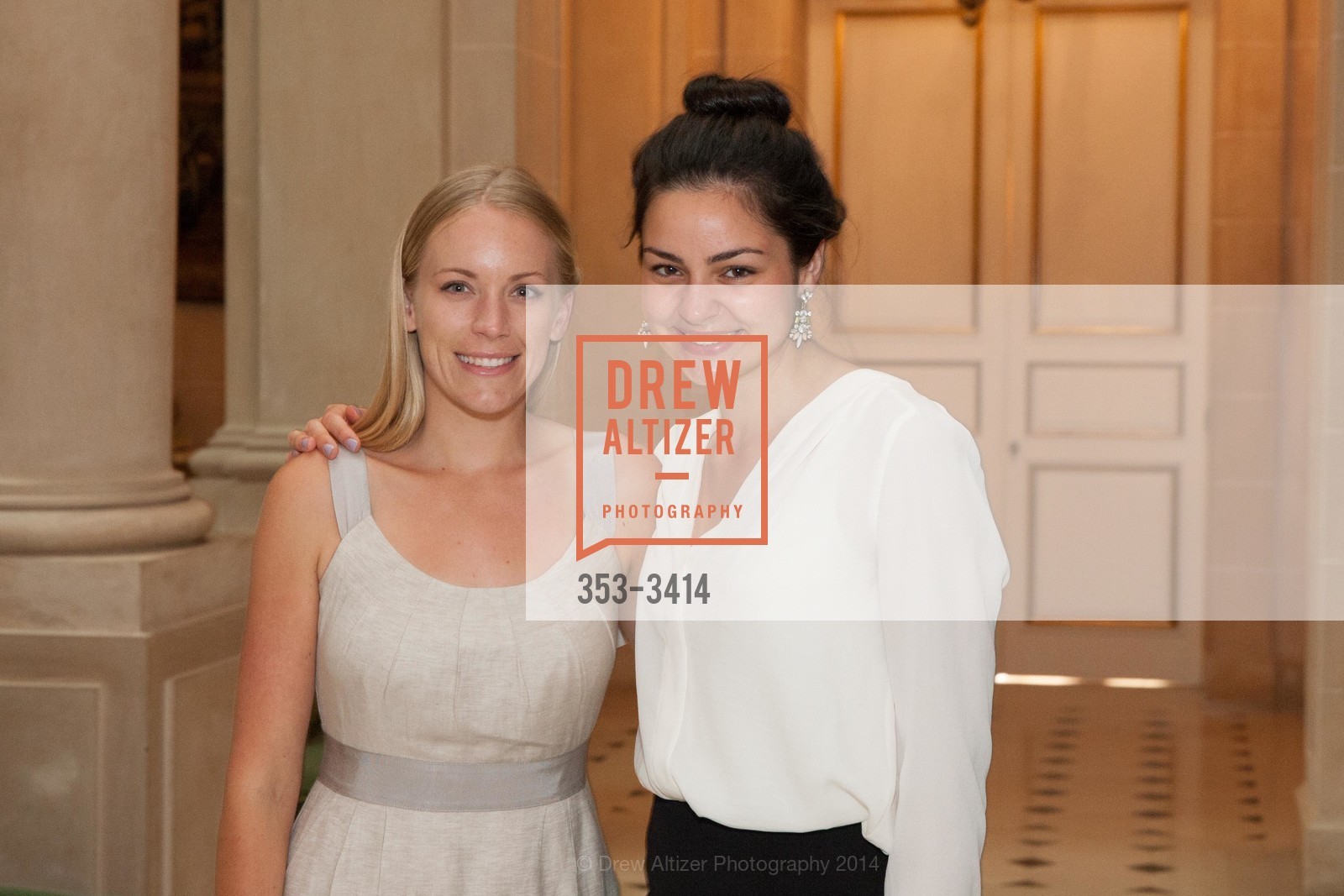 Lily Allen, Maya Ratajczak, JULIA MORGAN AWARDS, ICAA Northern California, US, June 12th, 2014, Photo #353-3414 Lily Allen, Maya Ratajczak, Photo #353-3414