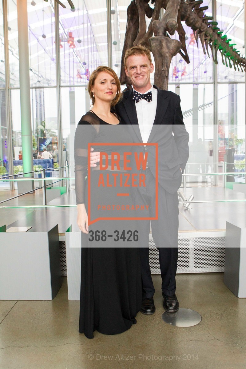 Stephanie Barnett, Matthew Lewin, California Academy of Sciences – Big Bang Gala, US, April 24th, 2014, Photo #368-3426 Stephanie Barnett, Matthew Lewin, Photo #368-3426