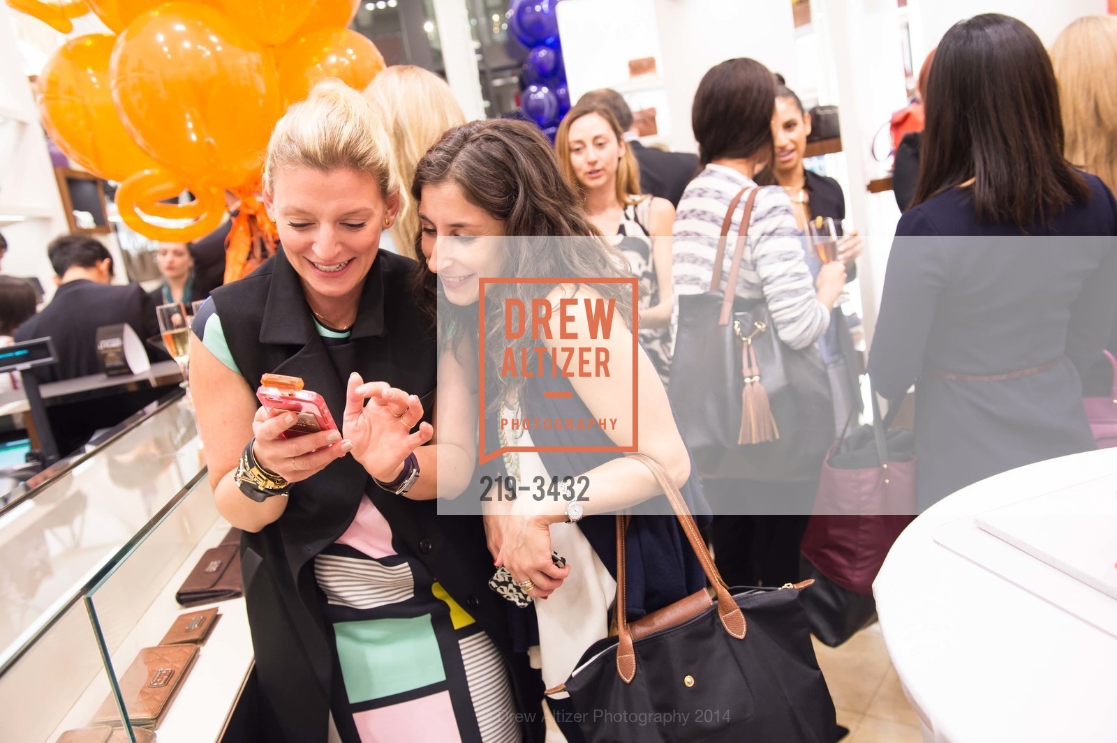 Nina Richter, Liz Petrelli, LONGCHAMP | MARIE CLAIRE Reception, US, October 24th, 2014, Photo #219-3432 Nina Richter, Liz Petrelli, Photo #219-3432