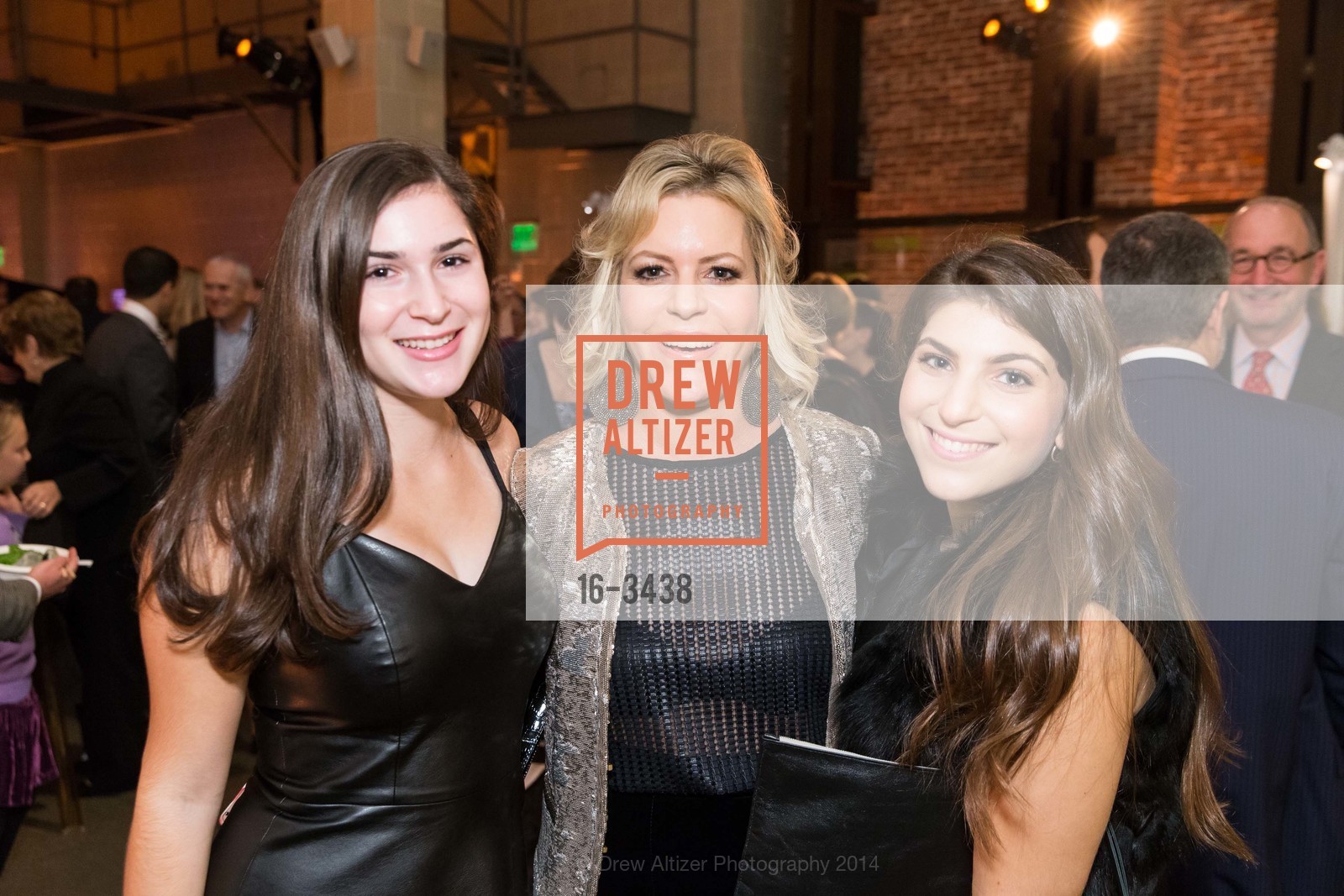 Zoe Young, Suzanne Felson, Sophia Felson, Photo #16-3438