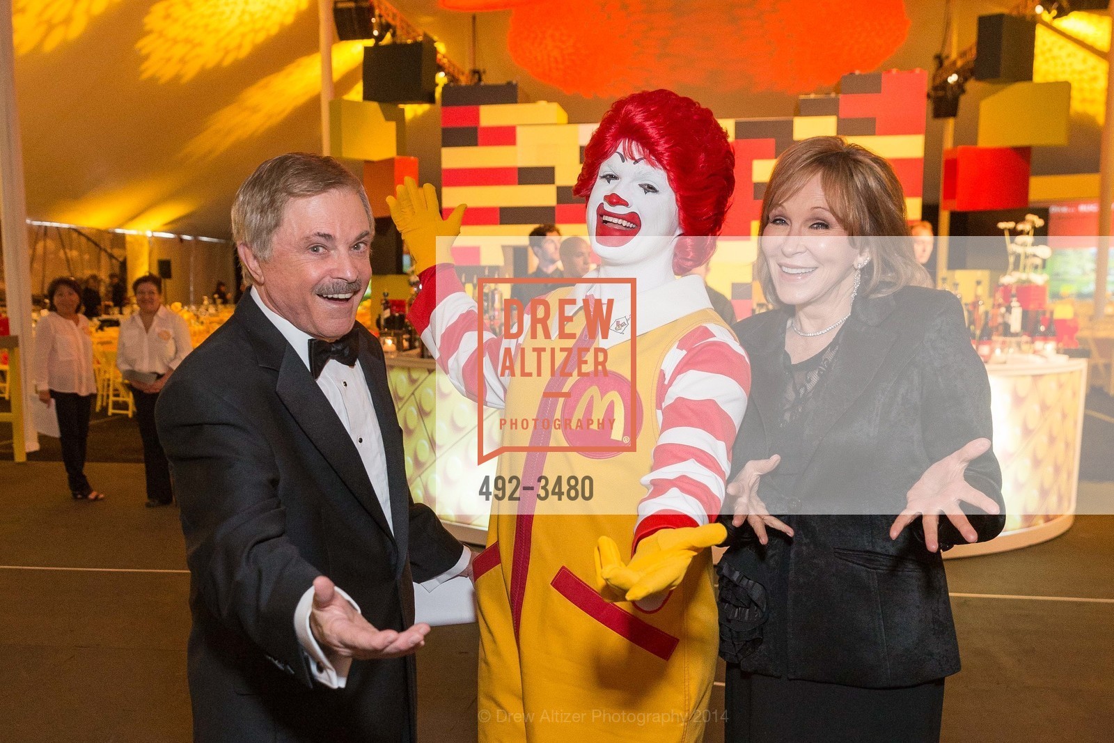 Don Sanchez, Ronald McDonald, Cheryl Jennings, RONALD McDONALD House Party! Groundbreaking Gala, US, March 22nd, 2014, Photo #492-3480 Don Sanchez, Ronald McDonald, Cheryl Jennings, Photo #492-3480
