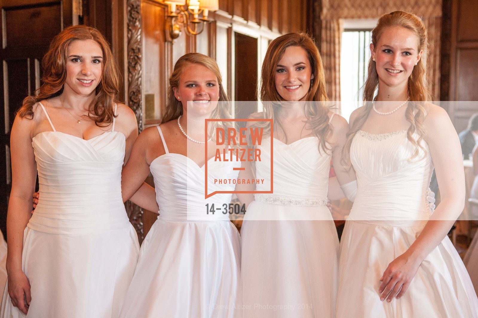 Isabel Smith, Annabel Love, Charlotte Hoefer, Caroline Callaghan, San Francisco Debutante Ball 2014, US, June 14th, 2014, Photo #14-3504 Isabel Smith, Annabel Love, Charlotte Hoefer, Caroline Callaghan, Photo #14-3504