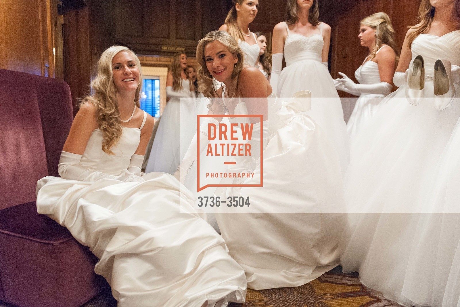 Lauren Hutchinson, Mackenzie Hutchinson, Photo #3736-3504