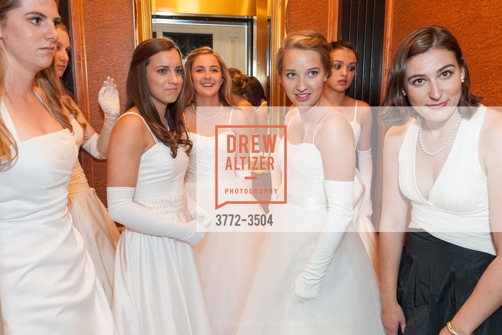 Christina Canady, Mackenzie Dowling, Alexandra Farber, San Francisco Debutante Ball 2014, US, June 14th, 2014, Photo #3772-3504 Christina Canady, Mackenzie Dowling, Alexandra Farber, Photo #3772-3504