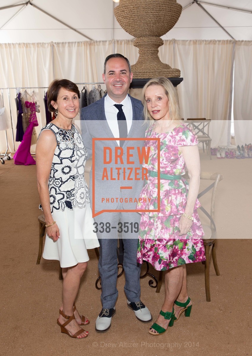 Susan Maersk-Moller, Robert Arnold-Kraft, Barbara Brown, SAKS FIFTH AVENUE & THE LEAGUE TO SAVE LAKE TAHOE Present Oscar dela Renta Resort 2015 Collection, US, August 2nd, 2014, Photo #338-3519 Susan Maersk-Moller, Robert Arnold-Kraft, Barbara Brown, Photo #338-3519