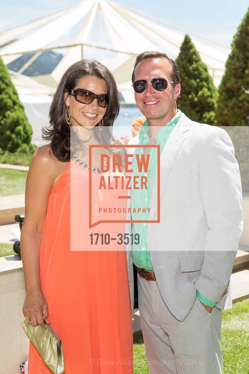 Kristin O'Donnell, Keith O'Donnell, SAKS FIFTH AVENUE & THE LEAGUE TO SAVE LAKE TAHOE Present Oscar dela Renta Resort 2015 Collection, US, August 2nd, 2014, Photo #1710-3519 Kristin O'Donnell, Keith O'Donnell, Photo #1710-3519