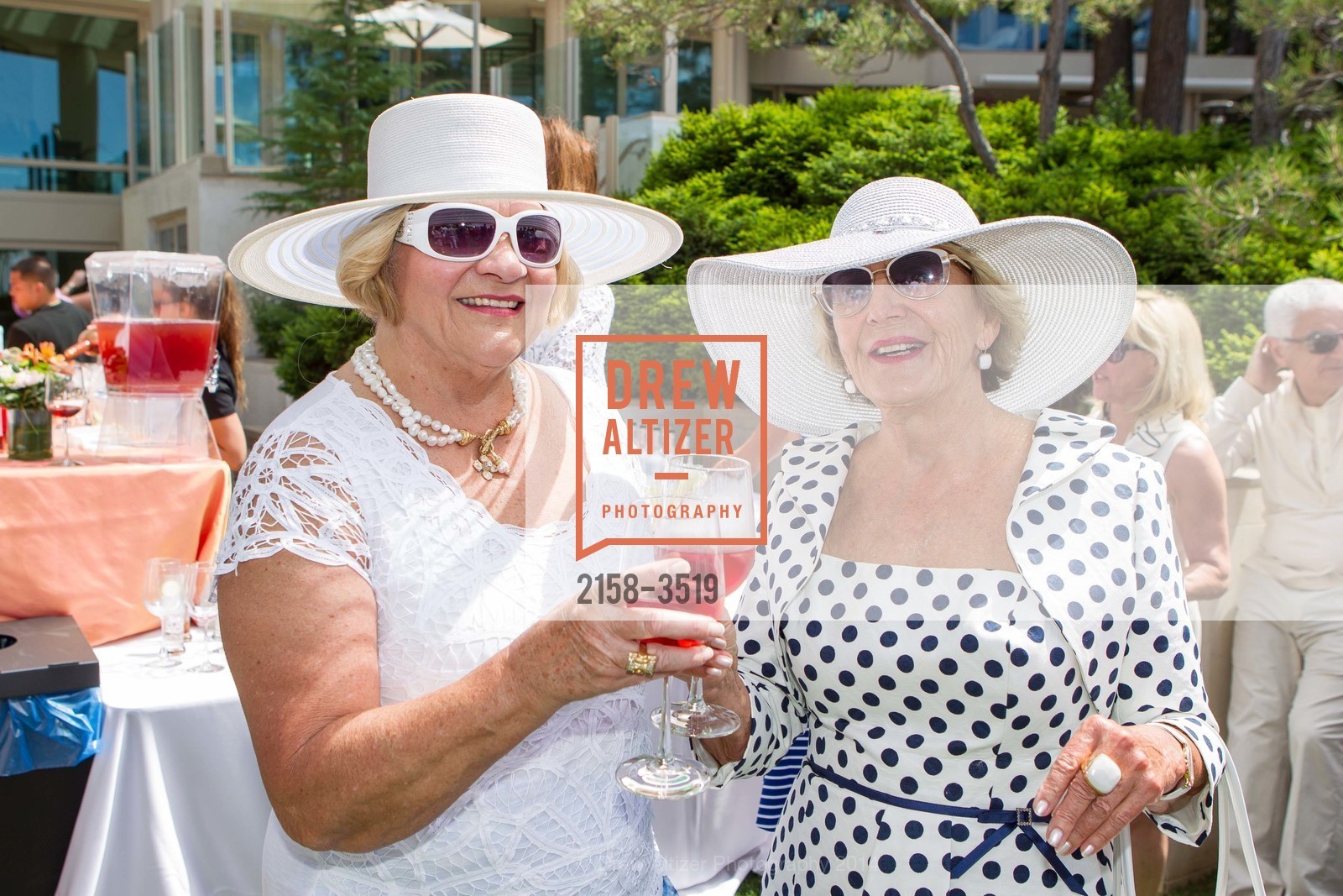 Helga Marty, Nancy Binz, SAKS FIFTH AVENUE & THE LEAGUE TO SAVE LAKE TAHOE Present Oscar dela Renta Resort 2015 Collection, US, August 2nd, 2014, Photo #2158-3519 Helga Marty, Nancy Binz, Photo #2158-3519