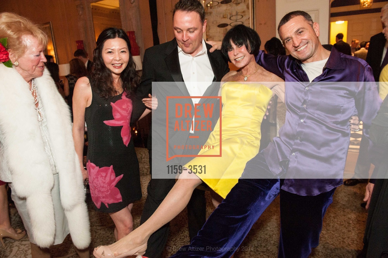 Giselle McKellar, Amy Tsang, Chris Lam, Marilyn Cabak, Lorenzo Algero, PHILANTHROPY and SHOW TUNES in THE PENTHOUSE, US, February 19th, 2014, Photo #1159-3531 Giselle McKellar, Amy Tsang, Chris Lam, Marilyn Cabak, Lorenzo Algero, Photo #1159-3531