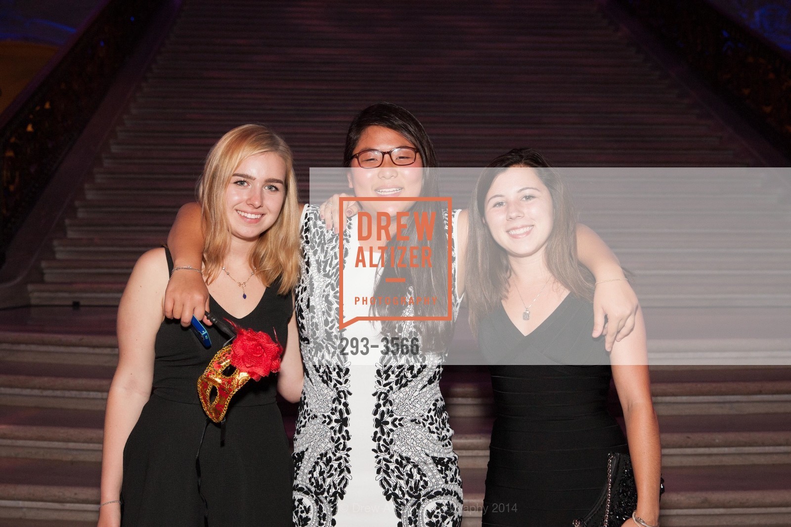 Ella Hormel, Yun He Lane Sohn, Autumn Ehringer, LEXIE & BOO KIRKWOOD'S Debutante Party, US, June 15th, 2014, Photo #293-3566 Ella Hormel, Yun He Lane Sohn, Autumn Ehringer, Photo #293-3566