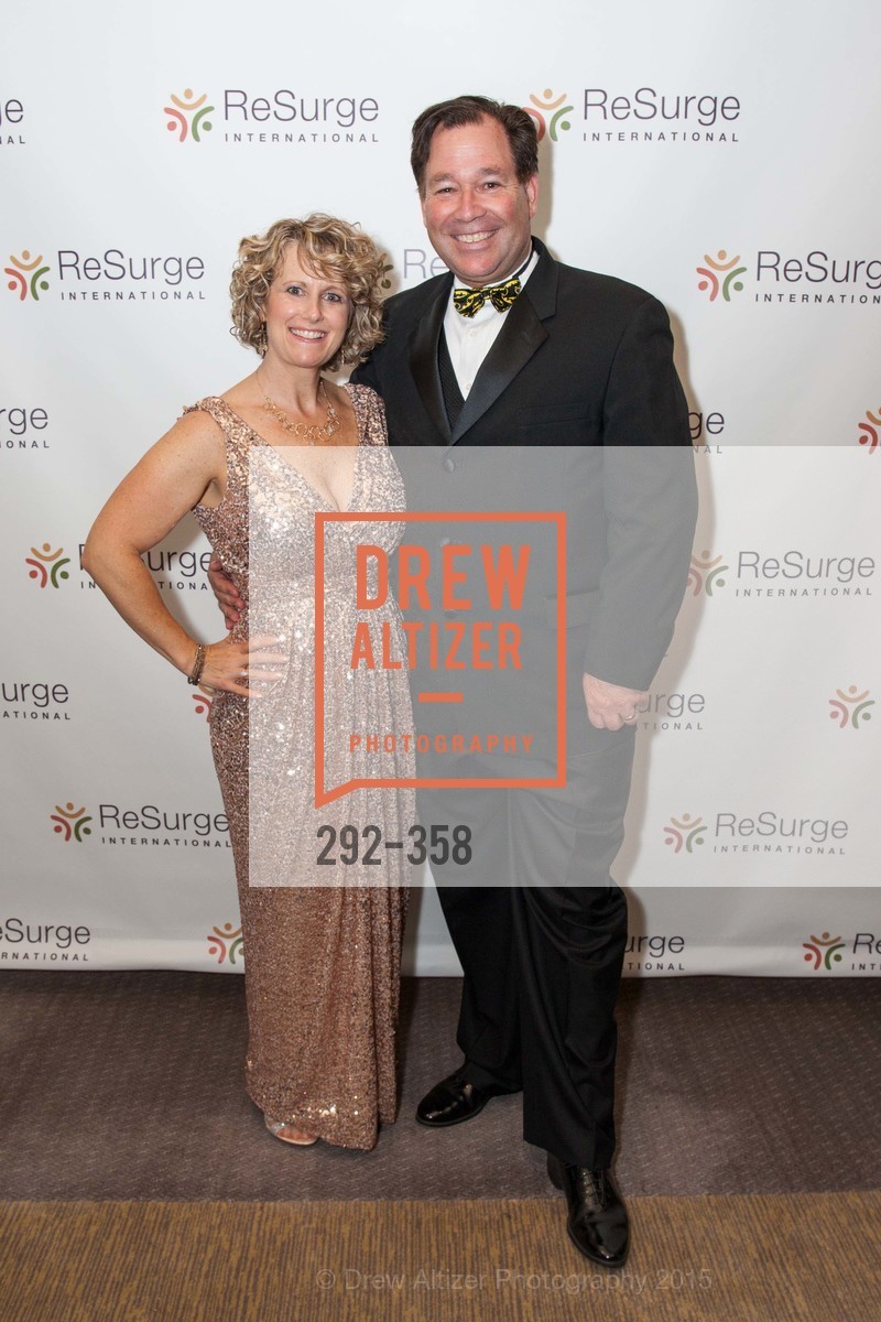 Pamela Canter, Chris Canter, ReSurge International Gala, Four Seasons San Francisco. Four Seasons San Francisco, October 10th, 2015, Photo #292-358 Pamela Canter, Chris Canter, Photo #292-358
