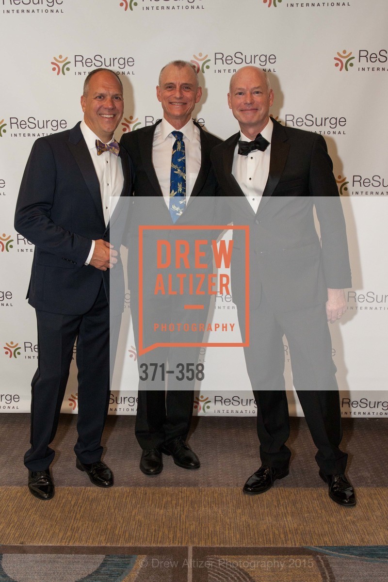 David Norton, Mike Myer, John Wright, ReSurge International Gala, Four Seasons San Francisco. Four Seasons San Francisco, October 10th, 2015, Photo #371-358 David Norton, Mike Myer, John Wright, Photo #371-358