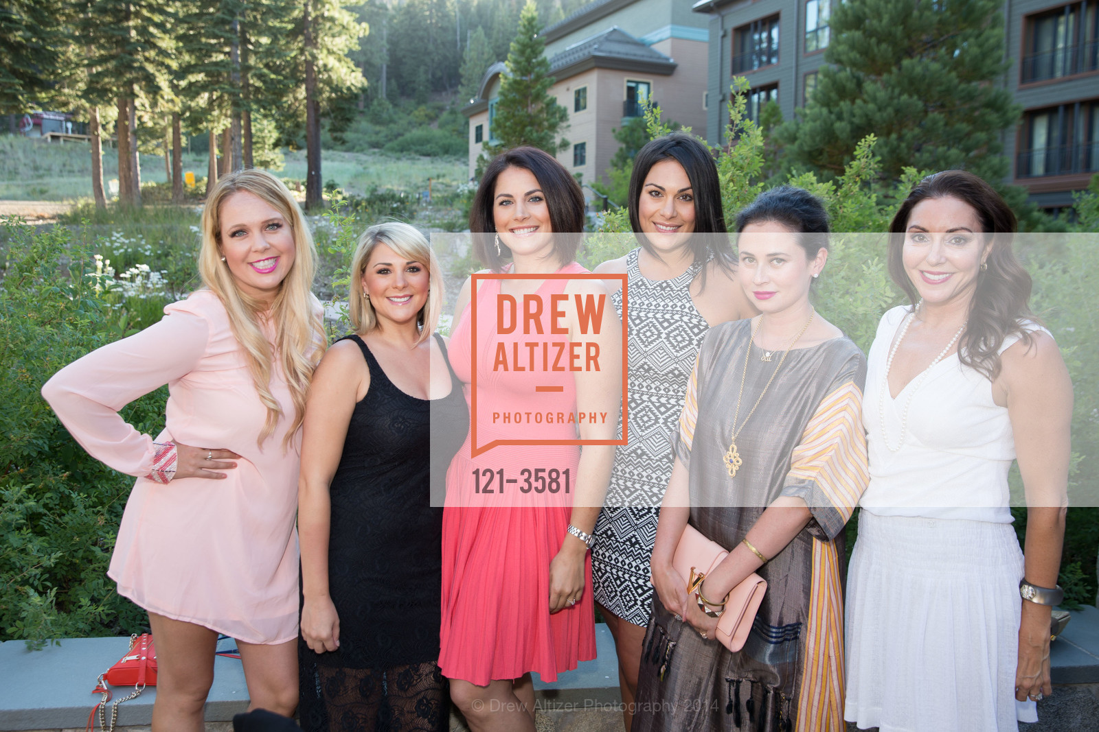 Shannon Mattingly, Vanessa Garcia, Hilary Leffler, Libby Leffler, Justine Higueras, Marybeth Lamotte, LEAGUE TO SAVE LAKE TAHOE, Ritz-Carlton Cocktail Reception, US, August 1st, 2014, Photo #121-3581 Shannon Mattingly, Vanessa Garcia, Hilary Leffler, Libby Leffler, Justine Higueras, Marybeth Lamotte, Photo #121-3581