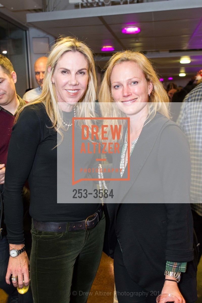 Tracy Sky, Malia Mosley, Photo #253-3584