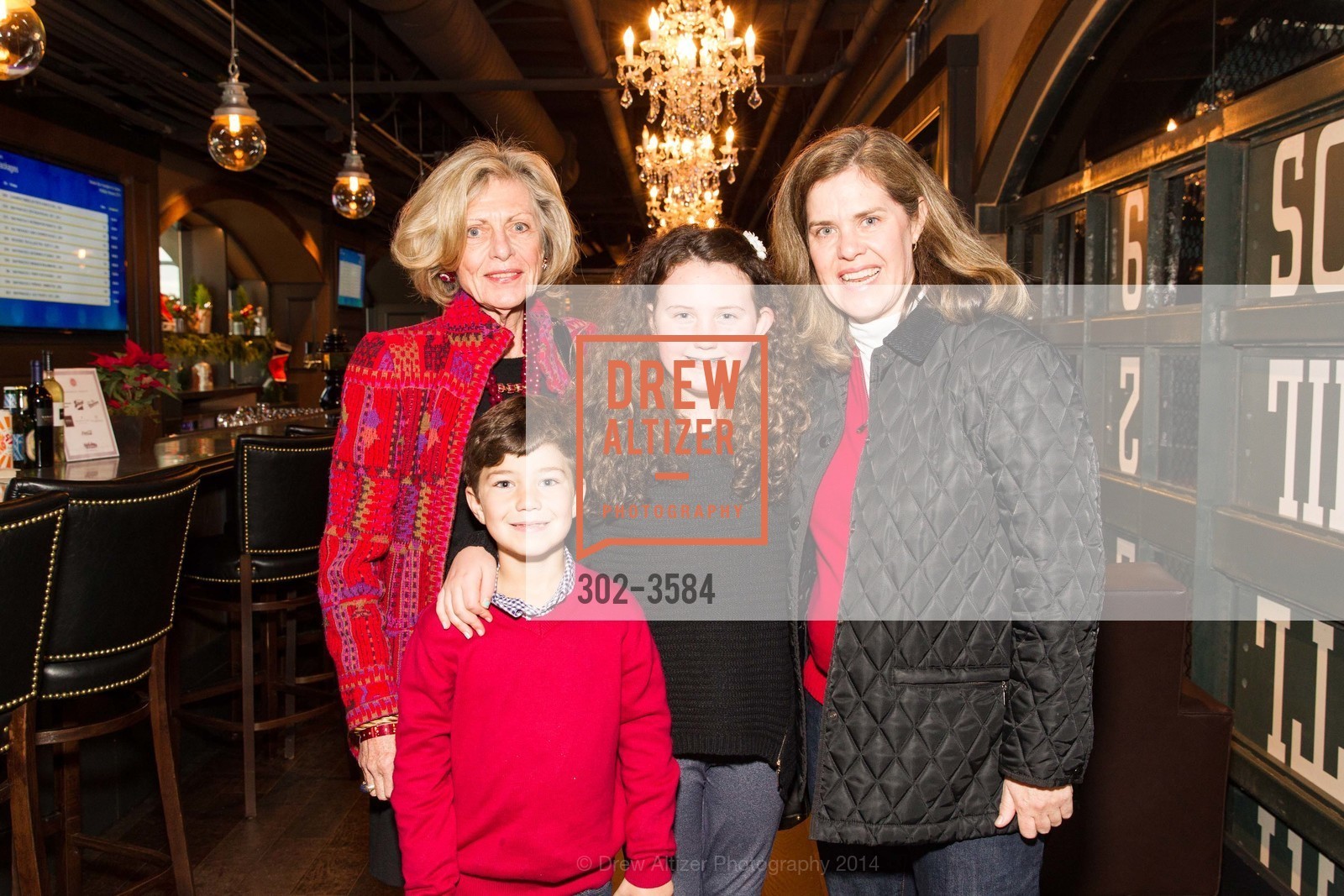 Dorothy Paige, Caroline Considine, Carter Considine, Christine Paige Considine, HOLIDAY HEROES 2014, US, December 9th, 2014, Photo #302-3584 Dorothy Paige, Caroline Considine, Carter Considine, Christine Paige Considine, Photo #302-3584