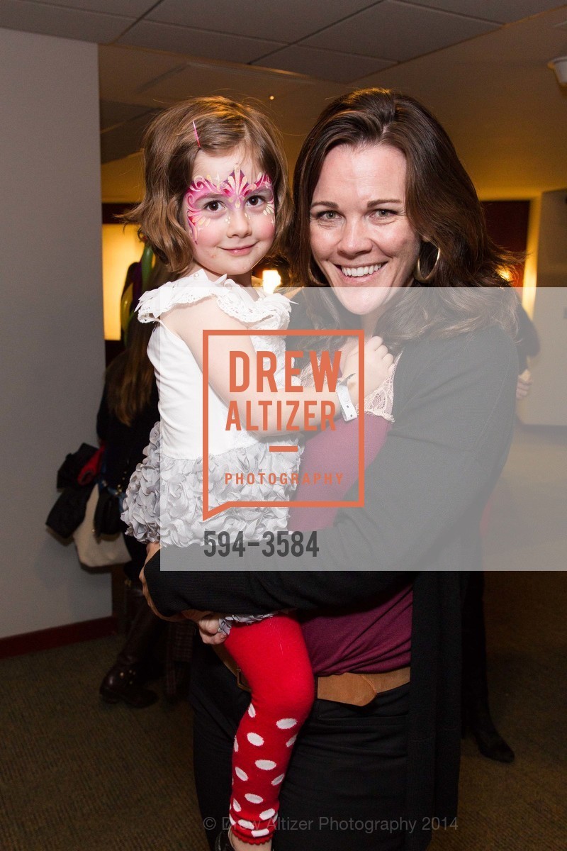 Mallory Kennedy, Bess Kennedy, HOLIDAY HEROES 2014, US, December 9th, 2014, Photo #594-3584 Mallory Kennedy, Bess Kennedy, Photo #594-3584