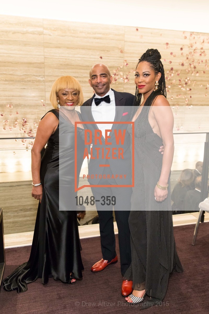 Brenda Wright, Steve Bowdry, Amanda Wright, 2015 MoAD Gala: Finding the I in Diaspora, MoAD Museum & The St. Regis. MoAD Museum & The St. Regis, October 9th, 2015, Photo #1048-359 Brenda Wright, Steve Bowdry, Amanda Wright, Photo #1048-359