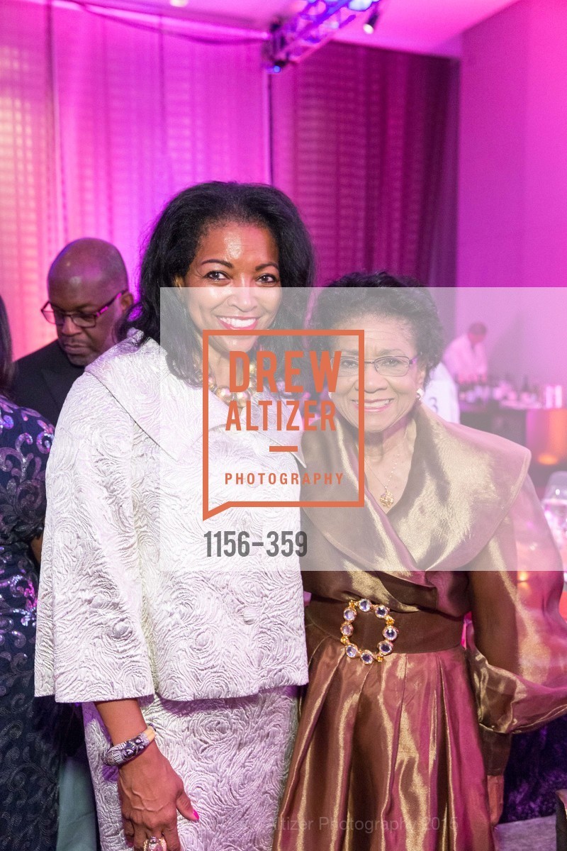 Denise Bradley Tyson, Belva Davis, 2015 MoAD Gala: Finding the I in Diaspora, MoAD Museum & The St. Regis. MoAD Museum & The St. Regis, October 9th, 2015, Photo #1156-359 Denise Bradley Tyson, Belva Davis, Photo #1156-359