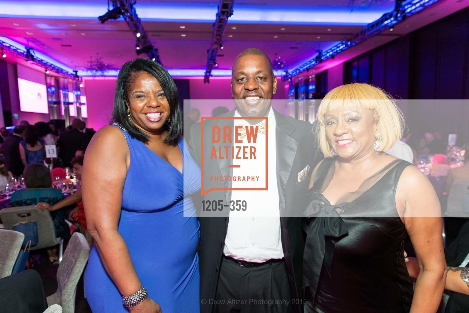 Cathy Adams, Dicran Arnold, Brenda Wright, 2015 MoAD Gala: Finding the I in Diaspora, MoAD Museum & The St. Regis. MoAD Museum & The St. Regis, October 9th, 2015, Photo #1205-359 Cathy Adams, Dicran Arnold, Brenda Wright, Photo #1205-359