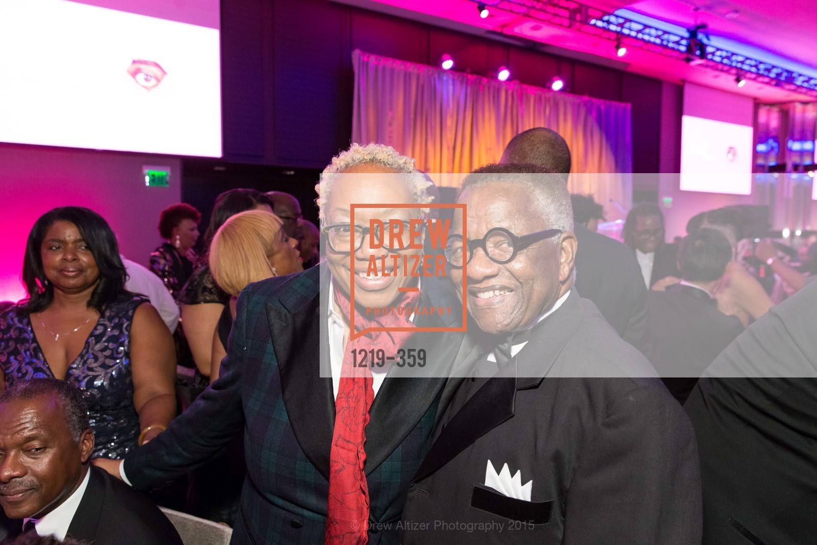Linda Harrison, Toye Moses, 2015 MoAD Gala: Finding the I in Diaspora, MoAD Museum & The St. Regis. MoAD Museum & The St. Regis, October 9th, 2015, Photo #1219-359 Linda Harrison, Toye Moses, Photo #1219-359