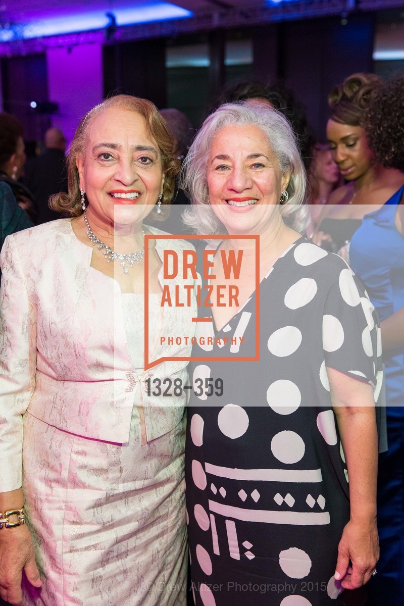 Jewelle Taylor Gibbs, Peggy Woodford Forbes, 2015 MoAD Gala: Finding the I in Diaspora, MoAD Museum & The St. Regis. MoAD Museum & The St. Regis, October 9th, 2015, Photo #1328-359 Jewelle Taylor Gibbs, Peggy Woodford Forbes, Photo #1328-359