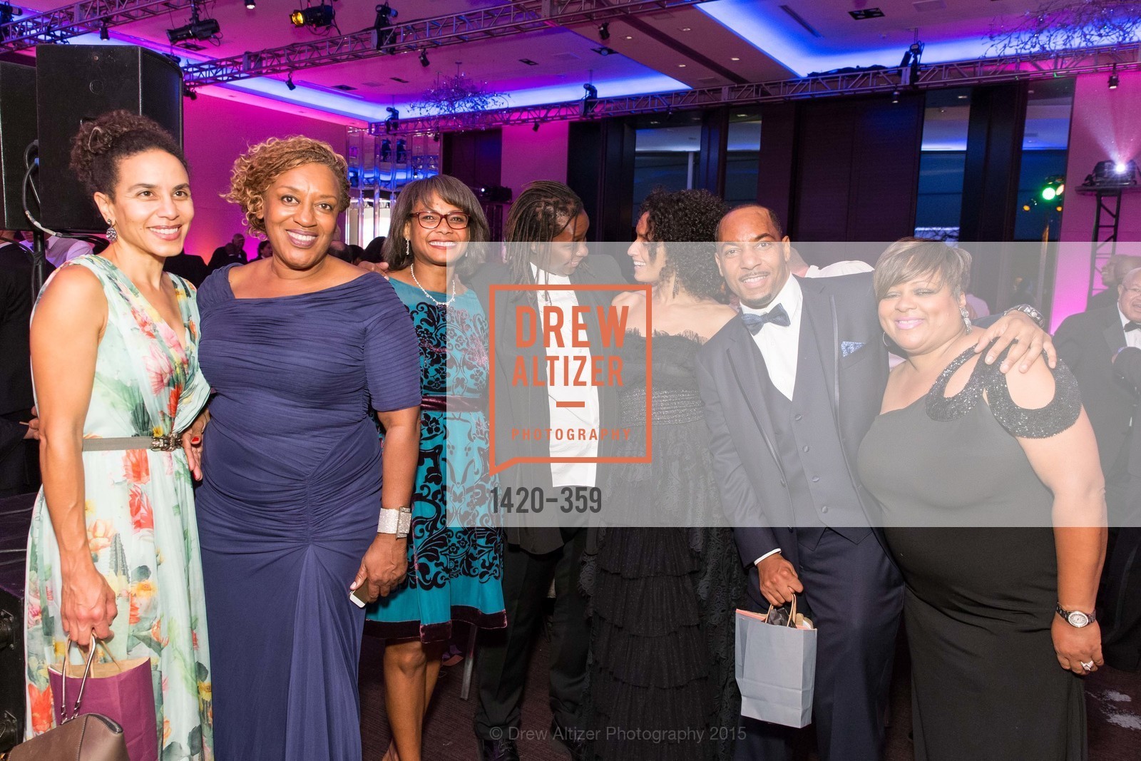 Sarah Manyika, CCH Pounder, Karen Jenkins Johnson, Raquel Chevremont, Melvin Marshall, Teresa Tyson, 2015 MoAD Gala: Finding the I in Diaspora, MoAD Museum & The St. Regis. MoAD Museum & The St. Regis, October 9th, 2015, Photo #1420-359 Sarah Manyika, CCH Pounder, Karen Jenkins Johnson, Raquel Chevremont, Melvin Marshall, Teresa Tyson, Photo #1420-359