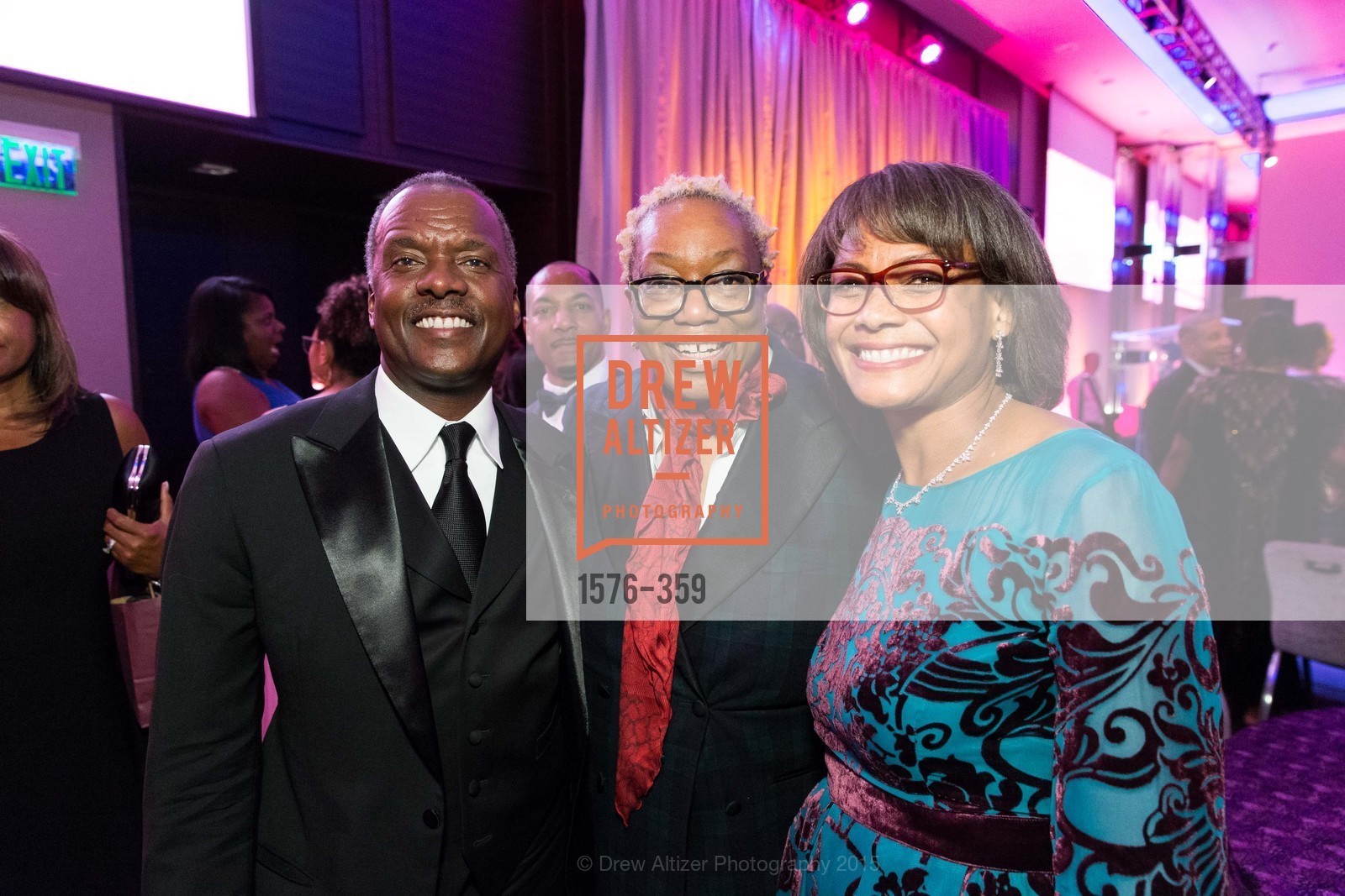 Kevin Johnson, Linda Harrison, Karen Jenkins Johnson, 2015 MoAD Gala: Finding the I in Diaspora, MoAD Museum & The St. Regis. MoAD Museum & The St. Regis, October 9th, 2015, Photo #1576-359 Kevin Johnson, Linda Harrison, Karen Jenkins Johnson, Photo #1576-359