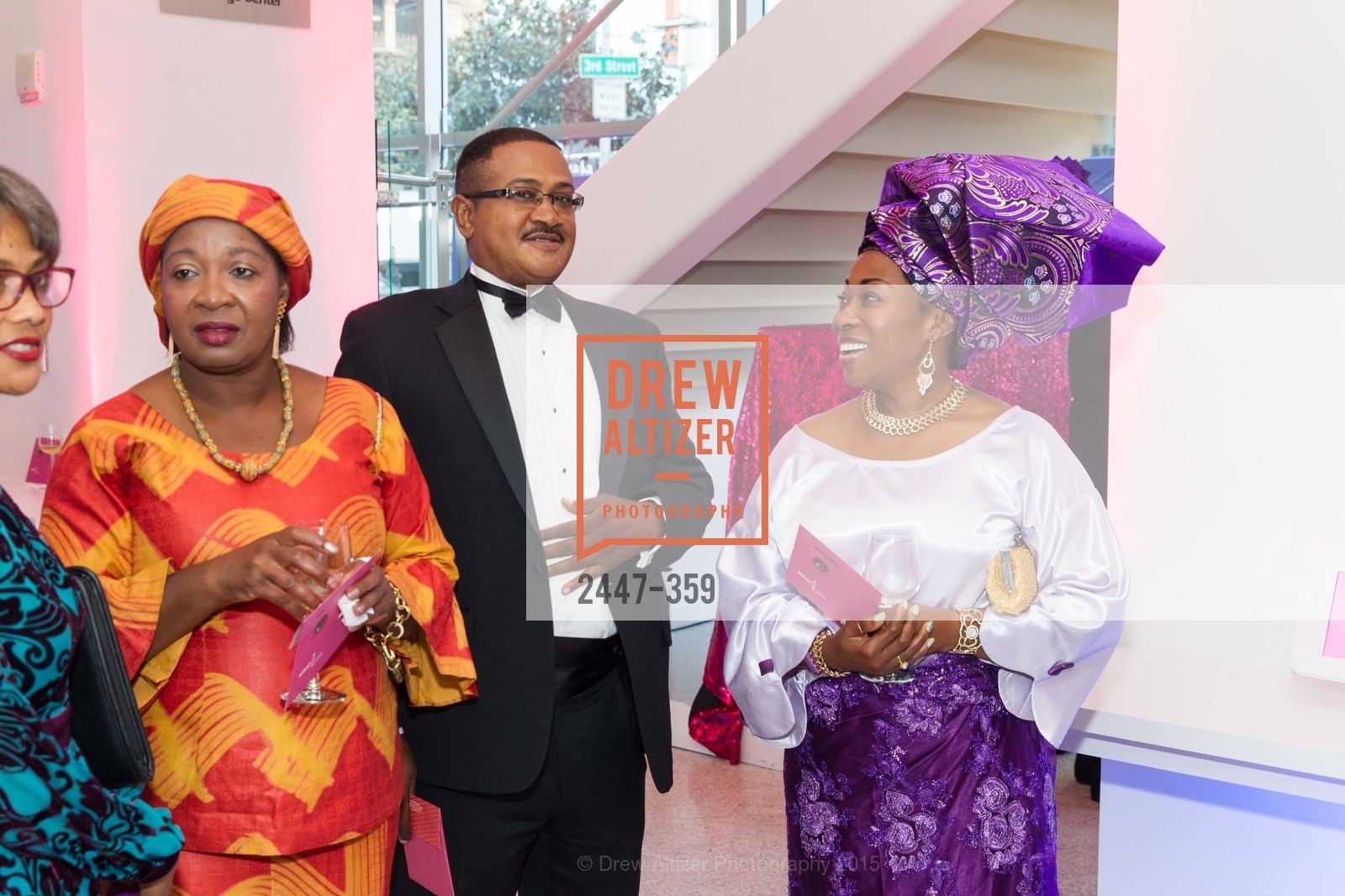 Catherine Budu, Ray Rawanji, Vivian Rawanji, 2015 MoAD Gala: Finding the I in Diaspora, MoAD Museum & The St. Regis. MoAD Museum & The St. Regis, October 9th, 2015, Photo #2447-359 Catherine Budu, Ray Rawanji, Vivian Rawanji, Photo #2447-359