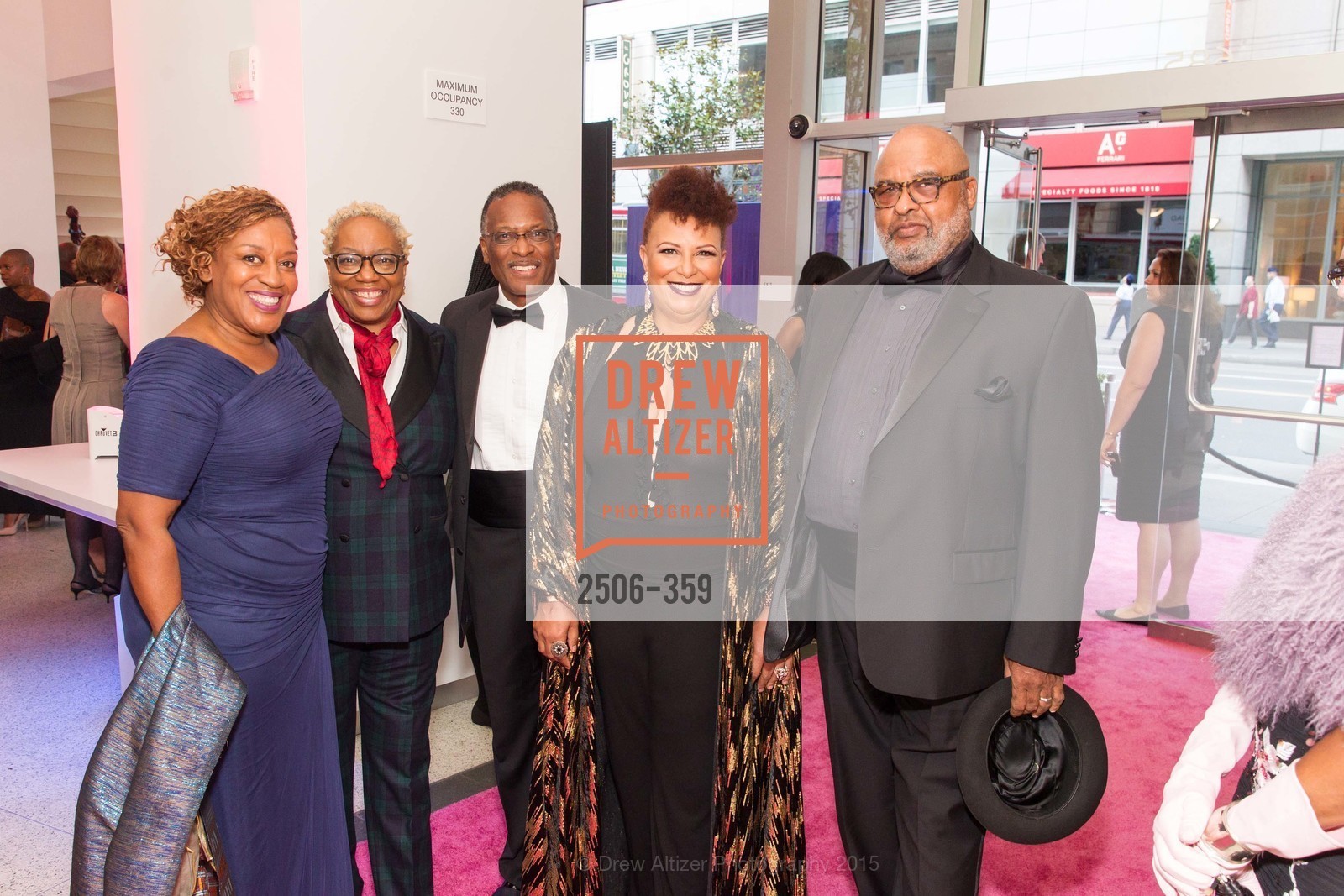 CCH Pounder, Linda Harrison, Dave Clark, J. Rosalynn Smith-Clark, Gregory Edwards, 2015 MoAD Gala: Finding the I in Diaspora, MoAD Museum & The St. Regis. MoAD Museum & The St. Regis, October 9th, 2015, Photo #2506-359 CCH Pounder, Linda Harrison, Dave Clark, J. Rosalynn Smith-Clark, Gregory Edwards, Photo #2506-359