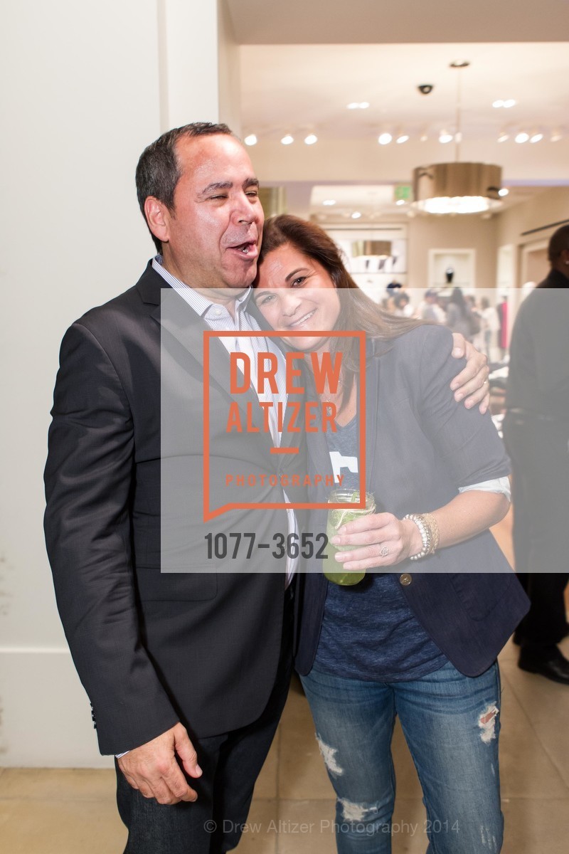 Glenn Murphy, Tia Tiscornia, BANANA REPUBLIC | Room 7, US, August 7th, 2014, Photo #1077-3652 Glenn Murphy, Tia Tiscornia, Photo #1077-3652