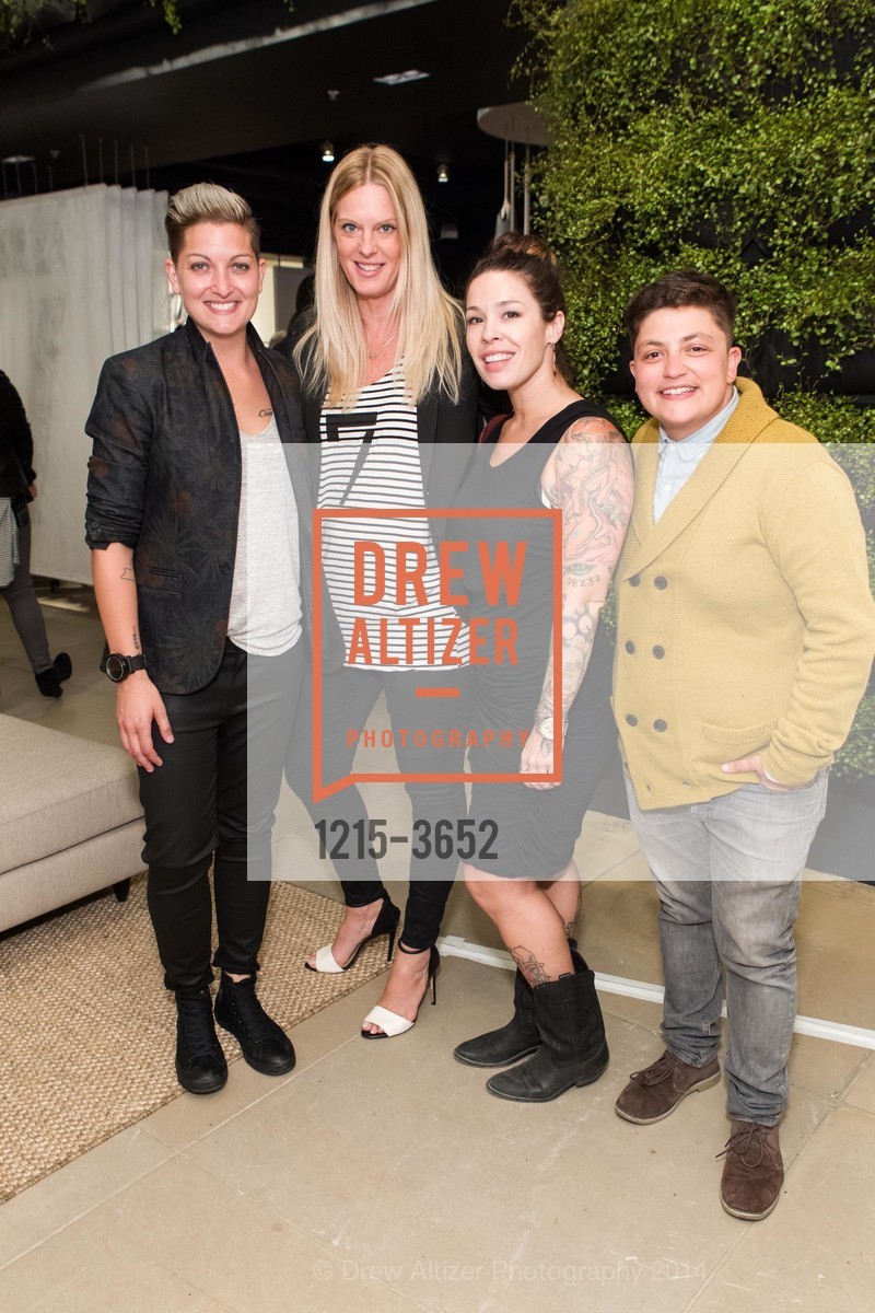 Julia Leyva, Lisa Moffett, Asia Cromeenes, LInda Capato, BANANA REPUBLIC | Room 7, US, August 7th, 2014, Photo #1215-3652 Julia Leyva, Lisa Moffett, Asia Cromeenes, LInda Capato, Photo #1215-3652
