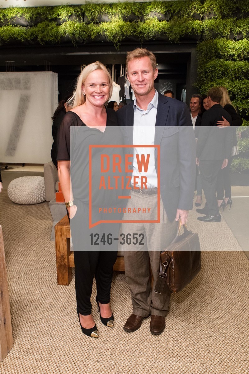 Allison Mast, Alex Mast, BANANA REPUBLIC | Room 7, US, August 7th, 2014, Photo #1246-3652 Allison Mast, Alex Mast, Photo #1246-3652