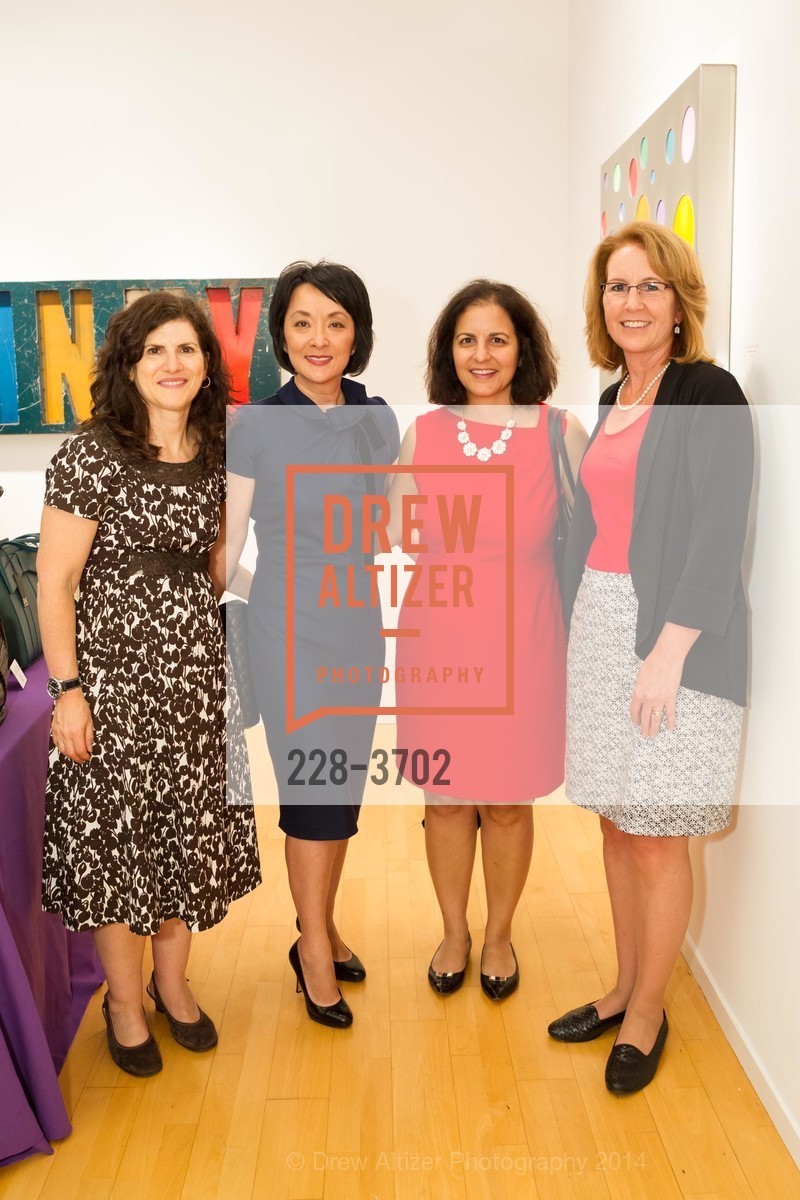 Lois Richtand, Alice Tso, Maria Ansari, Ellen Barrett, THIS OLD BAG Preview Party, US, August 6th, 2014, Photo #228-3702 Lois Richtand, Alice Tso, Maria Ansari, Ellen Barrett, Photo #228-3702