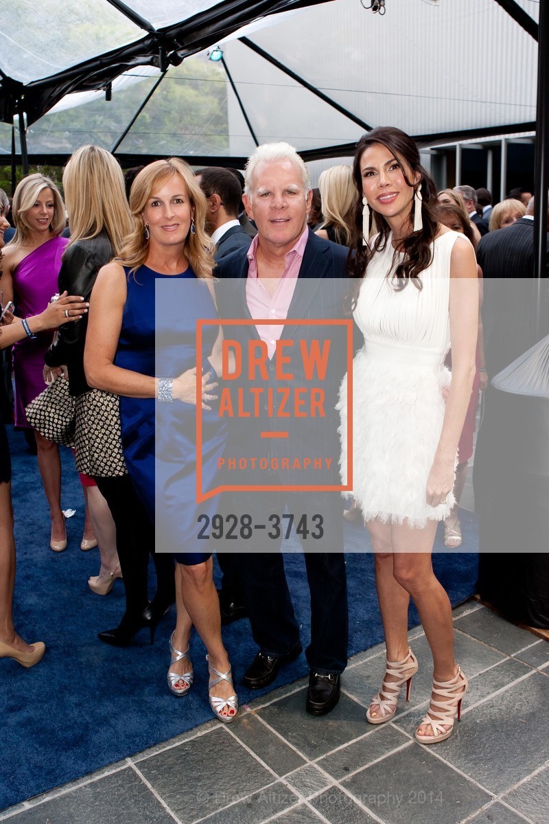 Linda Coates, Tom Coates, Nicole Curran, 2014 MODERN BALL - Cocktails & Dinner, US, April 30th, 2014, Photo #2928-3743 Linda Coates, Tom Coates, Nicole Curran, Photo #2928-3743