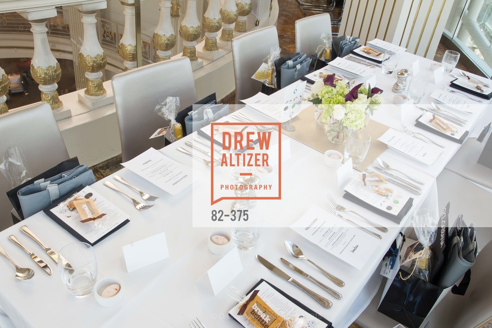 Atmosphere, SF Zoo Auxiliary Hosts Birds of a Feather Luncheon, Neiman Marcus, Rotunda. Level Four, 150 Stockton St, October 14th, 2015,Drew Altizer, Drew Altizer Photography, full-service agency, private events, San Francisco photographer, photographer california