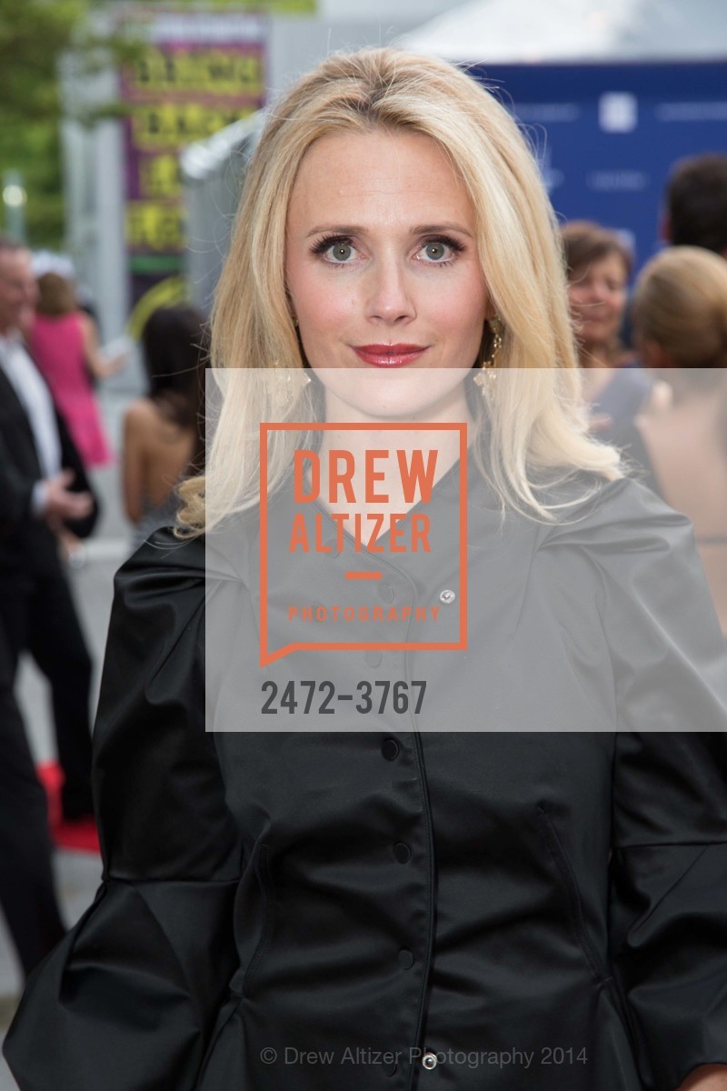 Jennifer Siebel Newsom At 2014 Modern Ball - Red Carpet / Step & Repeat
