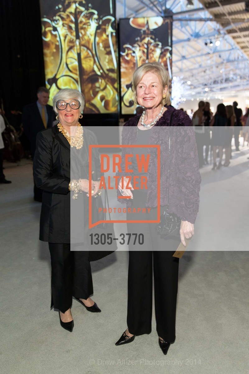 Suzanne Allen, Valera Lyles, THE SAN FRANCISCO FALL ANTIQUES SHOW: The Rush of Gold: Precious Metals in Art & Antiques, US, October 23rd, 2014, Photo #1305-3770 Suzanne Allen, Valera Lyles, Photo #1305-3770