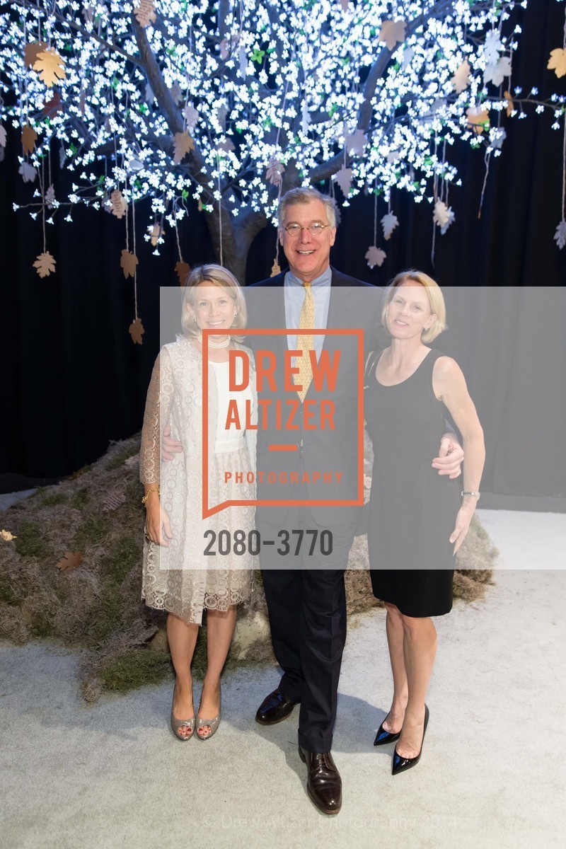 Ariane Maclean Trimuschat, Thomas Kligerman, Didi Granger, THE SAN FRANCISCO FALL ANTIQUES SHOW: The Rush of Gold: Precious Metals in Art & Antiques, US, October 23rd, 2014, Photo #2080-3770 Ariane Maclean Trimuschat, Thomas Kligerman, Didi Granger, Photo #2080-3770