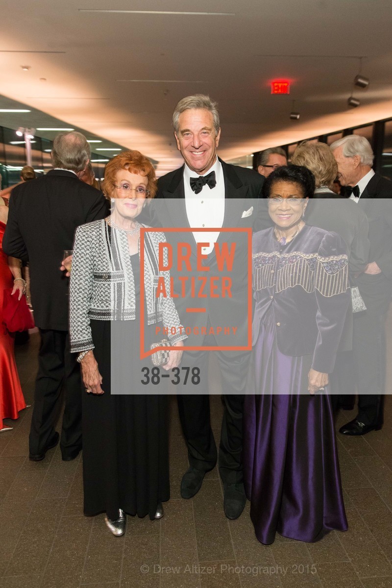 Phoebe Cowles, Paul Pelosi, Belva Davis, Tenth Anniversary Celebration of the New de Young Museum, de Young Museum. 50 Hagiwara Tea Garden Dr, October 14th, 2015