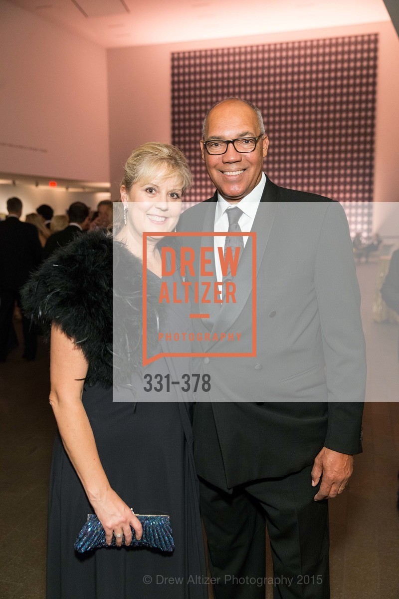 Kim Johnson, Dan Johnson, Tenth Anniversary Celebration of the New de Young Museum, de Young Museum. de Young Museum, . 50 Hagiwara Tea Garden Dr, October 14th, 2015, Photo #331-378 Kim Johnson, Dan Johnson, Photo #331-378