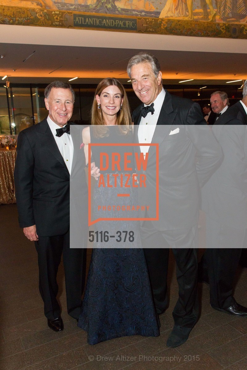 Carl Pascarella, Stephanie Milligan, Paul Pelosi, Tenth Anniversary Celebration of the New de Young Museum, de Young Museum. de Young Museum, . 50 Hagiwara Tea Garden Dr, October 14th, 2015, Photo #5116-378 Carl Pascarella, Stephanie Milligan, Paul Pelosi, Photo #5116-378