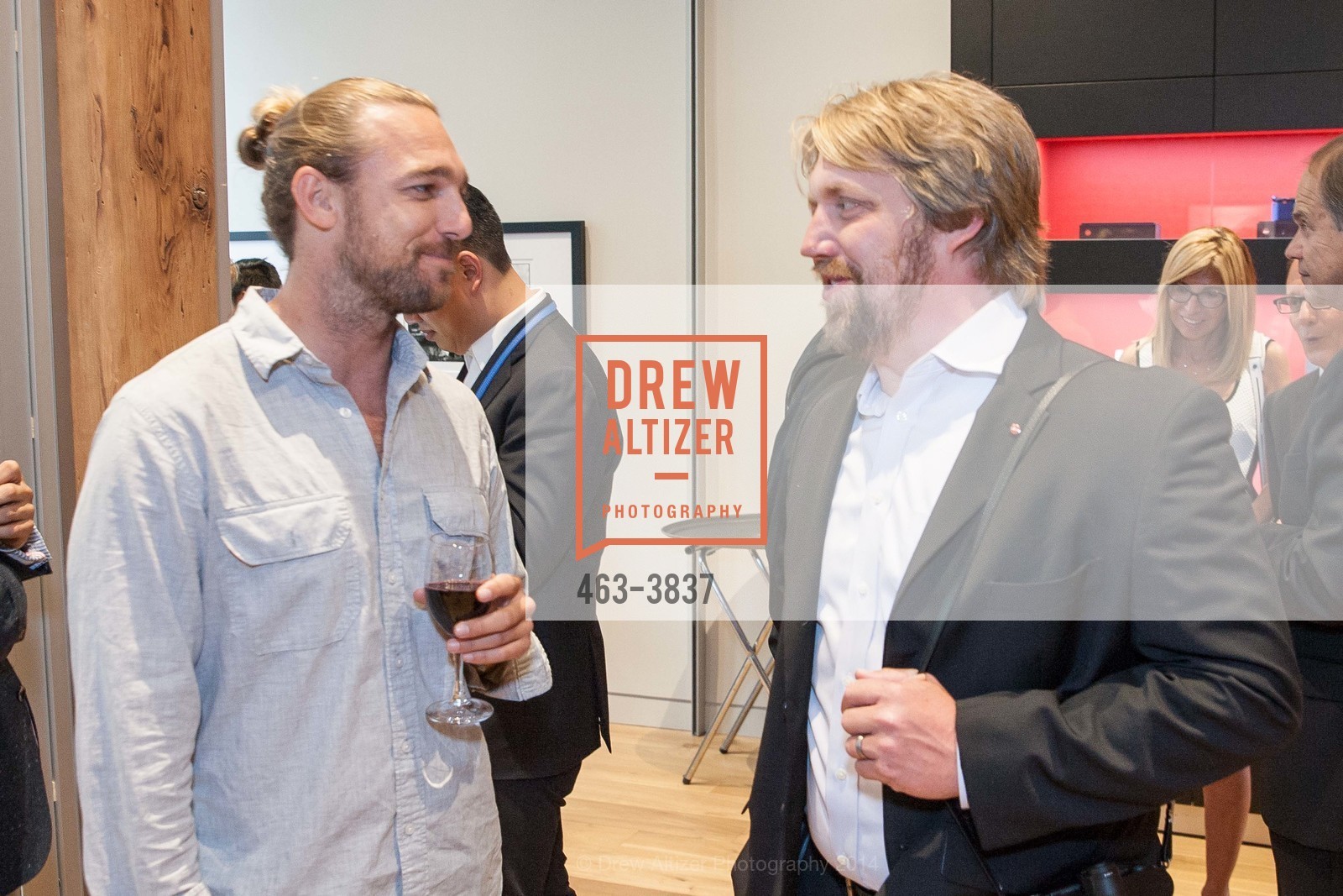 Guru Khalsa, Seth Edmonds, LEICA STORE San Francisco Opening, US, August 14th, 2014, Photo #463-3837 Guru Khalsa, Seth Edmonds, Photo #463-3837